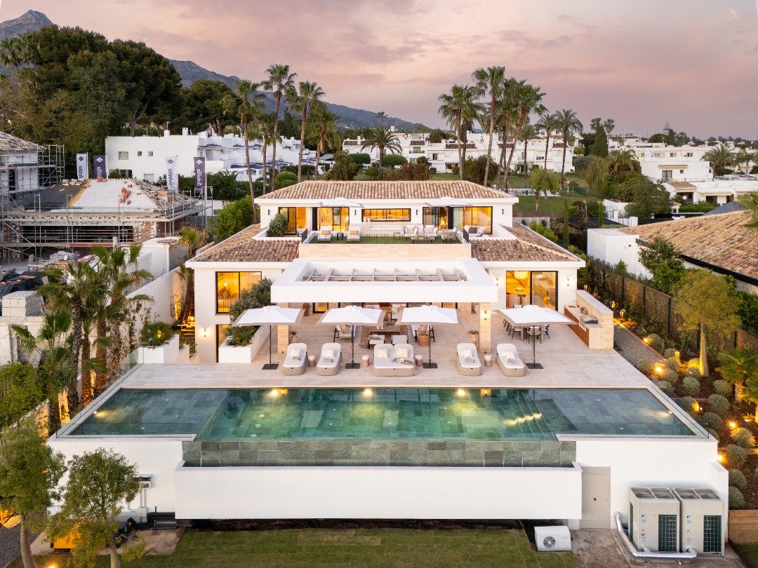 Villa en Marbella, Málaga, España 6 dormitorios, 840 m2 No. 134725