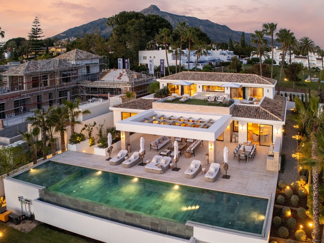 Villa en Marbella, Málaga, España 6 dormitorios, 840 m2 No. 134725