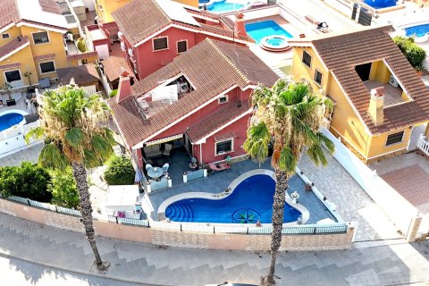 Villa in Guardamar del Segura, Alicante, Spain 3 bedrooms, 100 sq.m. No. 196824