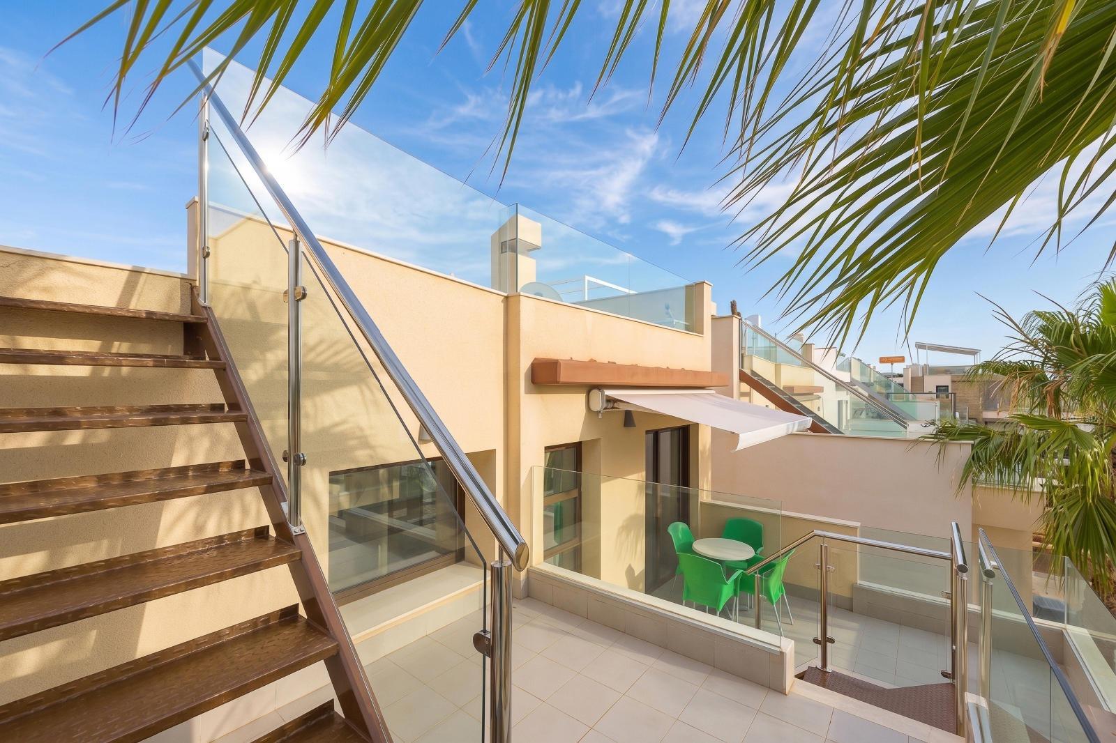 Villa i Alicante, Spanien 3 sovrum, 120 kvm. Nr. 196822