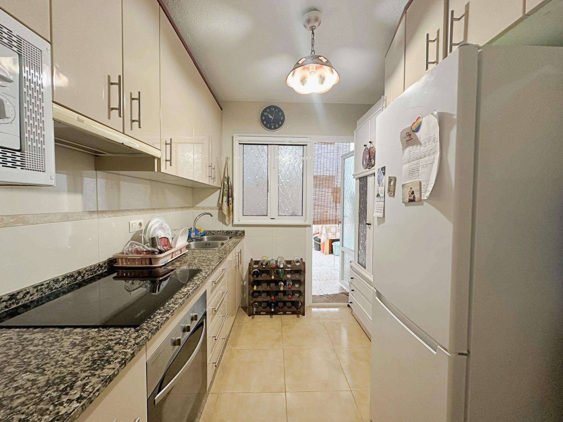 Apartamento en Torrevieja, Alicante, España 3 dormitorios, 86 m2 No. 196823