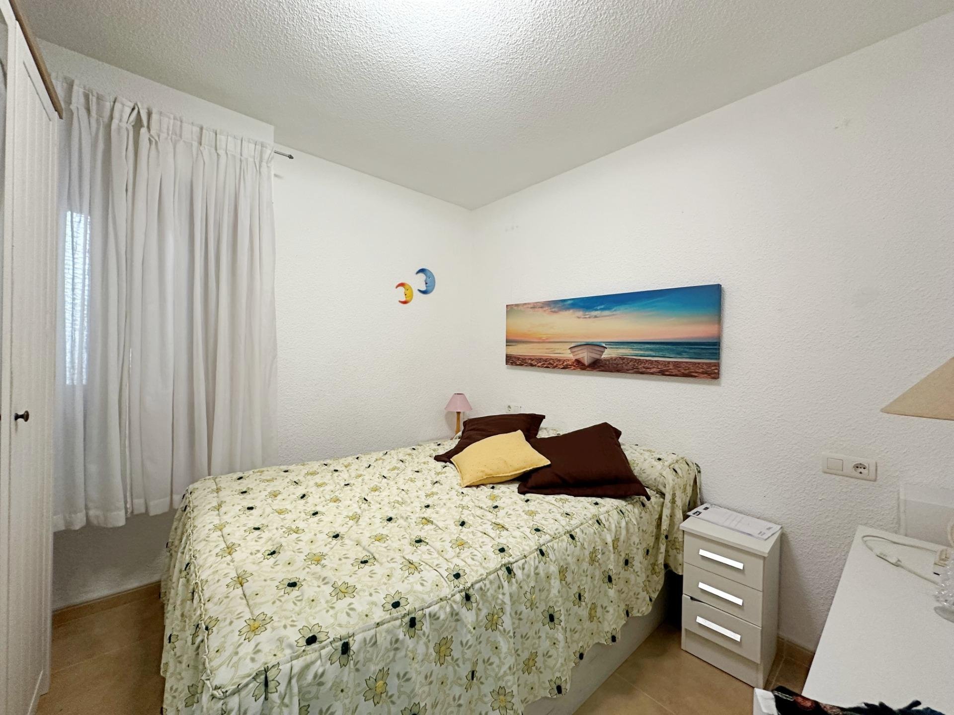 Apartamento en Torrevieja, Alicante, España 3 dormitorios, 86 m2 No. 196823