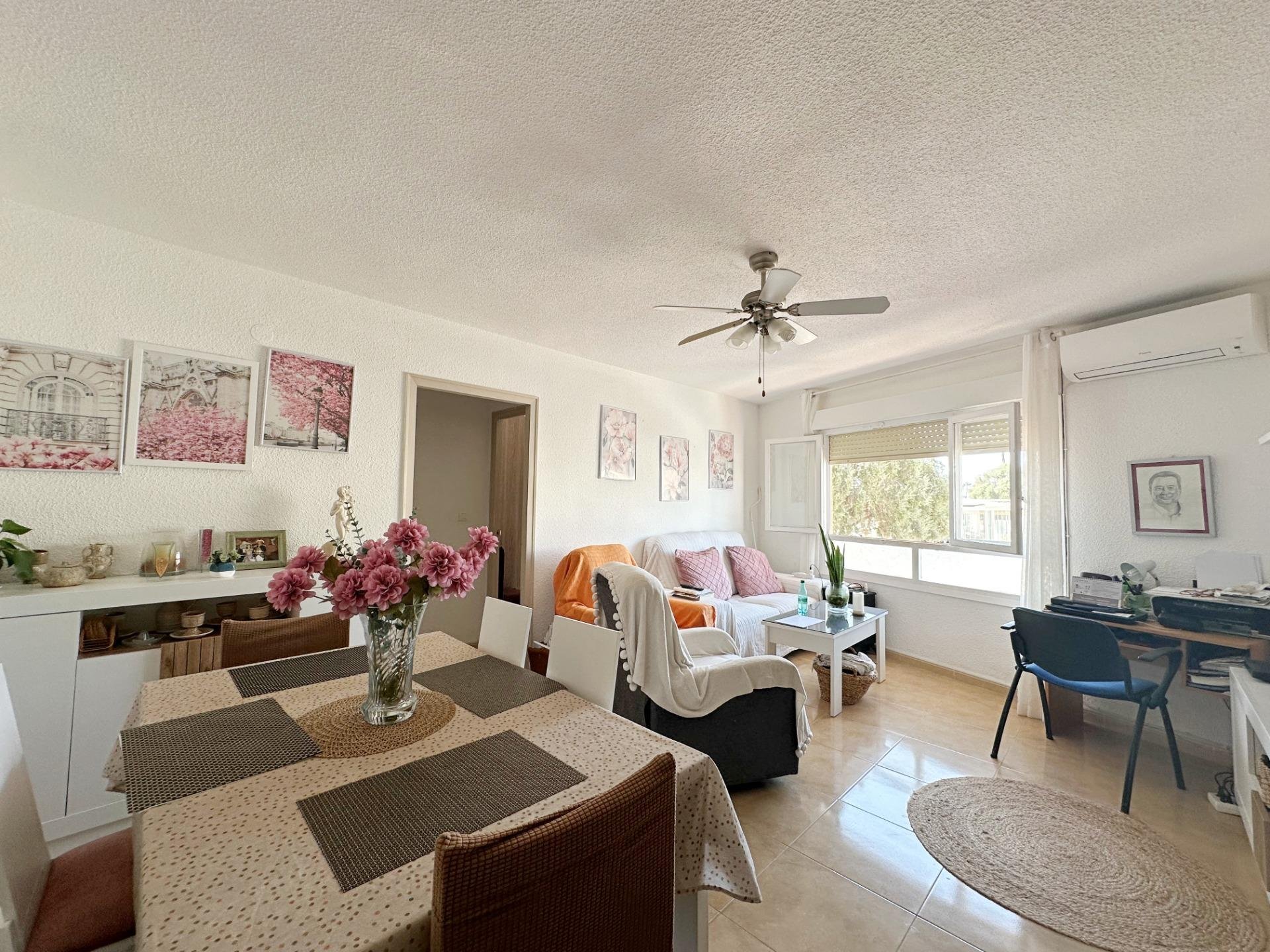 Apartamento en Torrevieja, Alicante, España 3 dormitorios, 86 m2 No. 196823