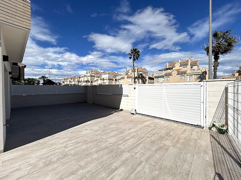 Dzīvoklis Torrevieja, Alicante, Spānijā 3 istabas, 117 m2 Nr. 103357