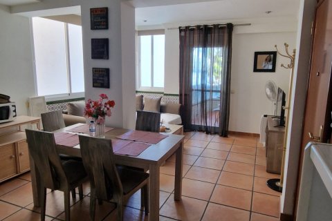 Talo Estepona, Malaga, Espanja 1 makuuhuone, 40 m2 No. 193507