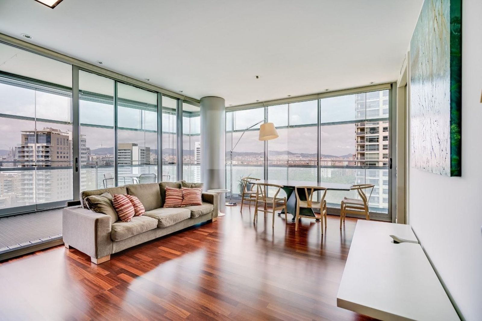 Apartament w Barcelona, Hiszpania 3 sypialnie, 100 mkw. nr 177353