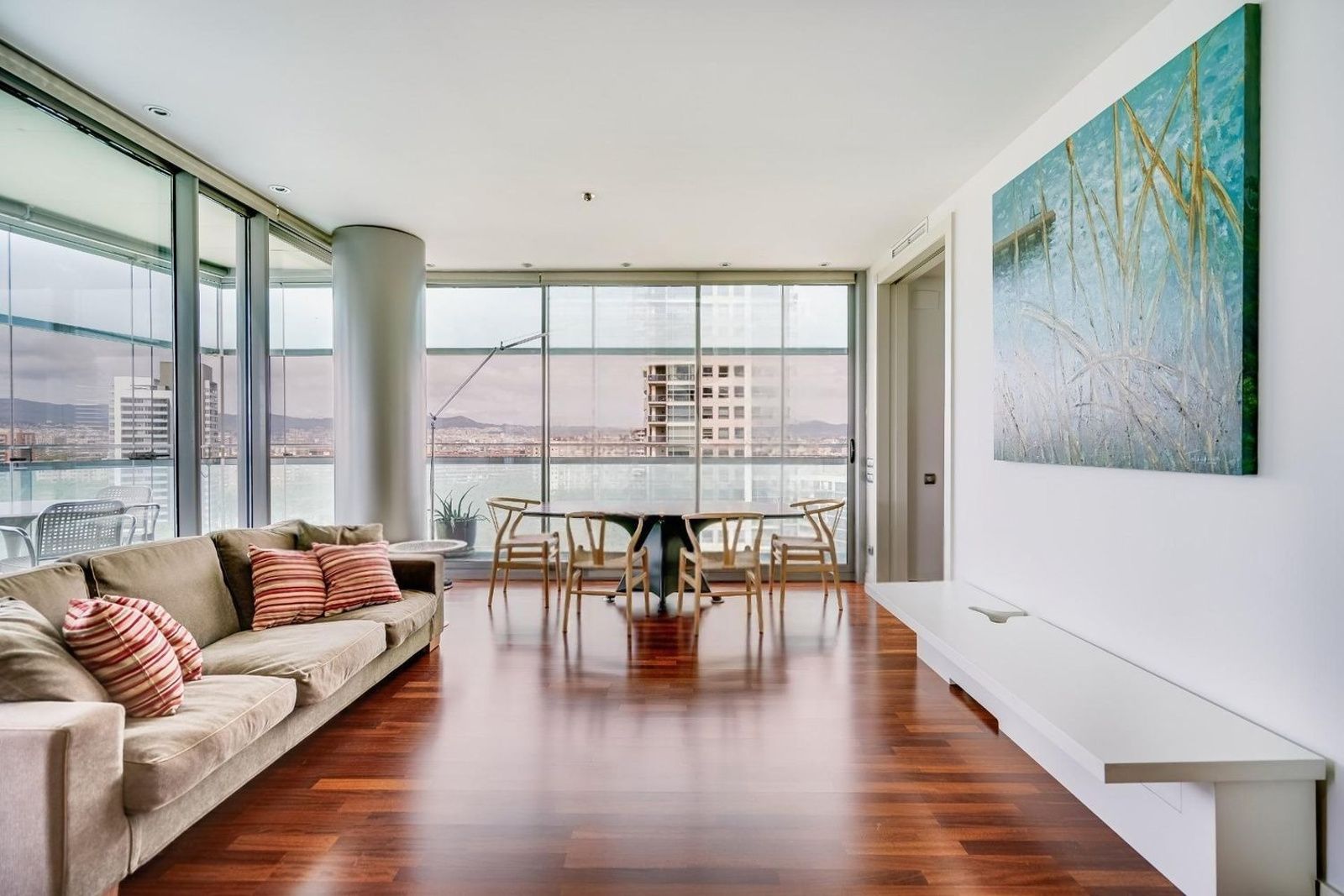 Apartament w Barcelona, Hiszpania 3 sypialnie, 100 mkw. nr 177353