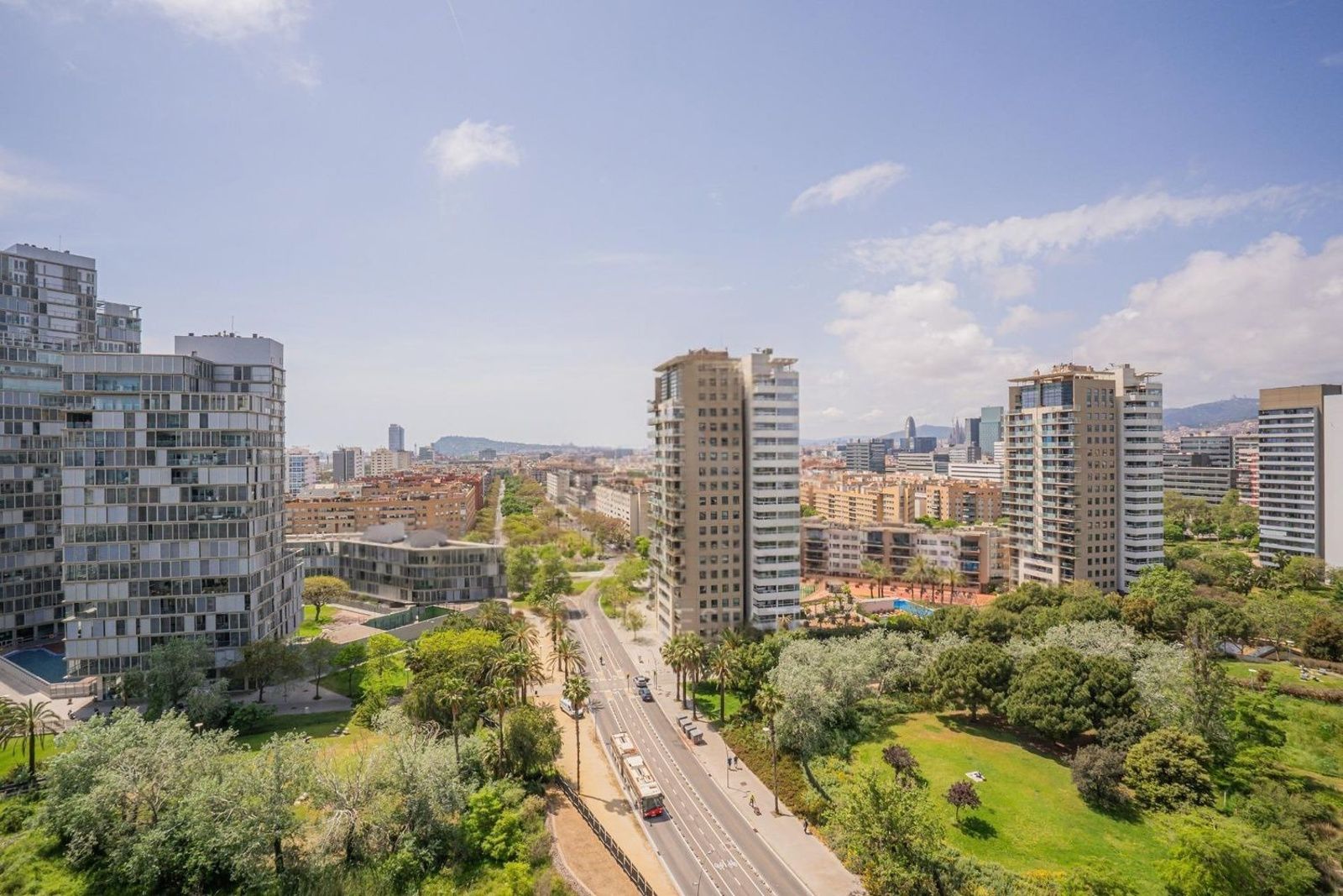 Apartament w Barcelona, Hiszpania 3 sypialnie, 100 mkw. nr 177353