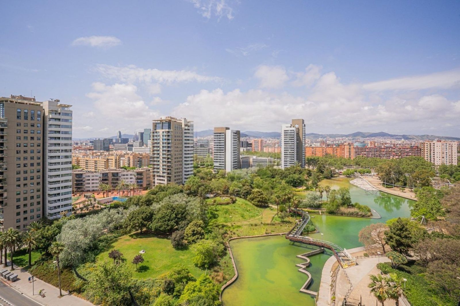 Apartament w Barcelona, Hiszpania 3 sypialnie, 100 mkw. nr 177353