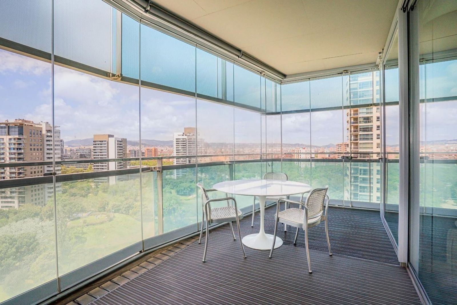 Apartament w Barcelona, Hiszpania 3 sypialnie, 100 mkw. nr 177353