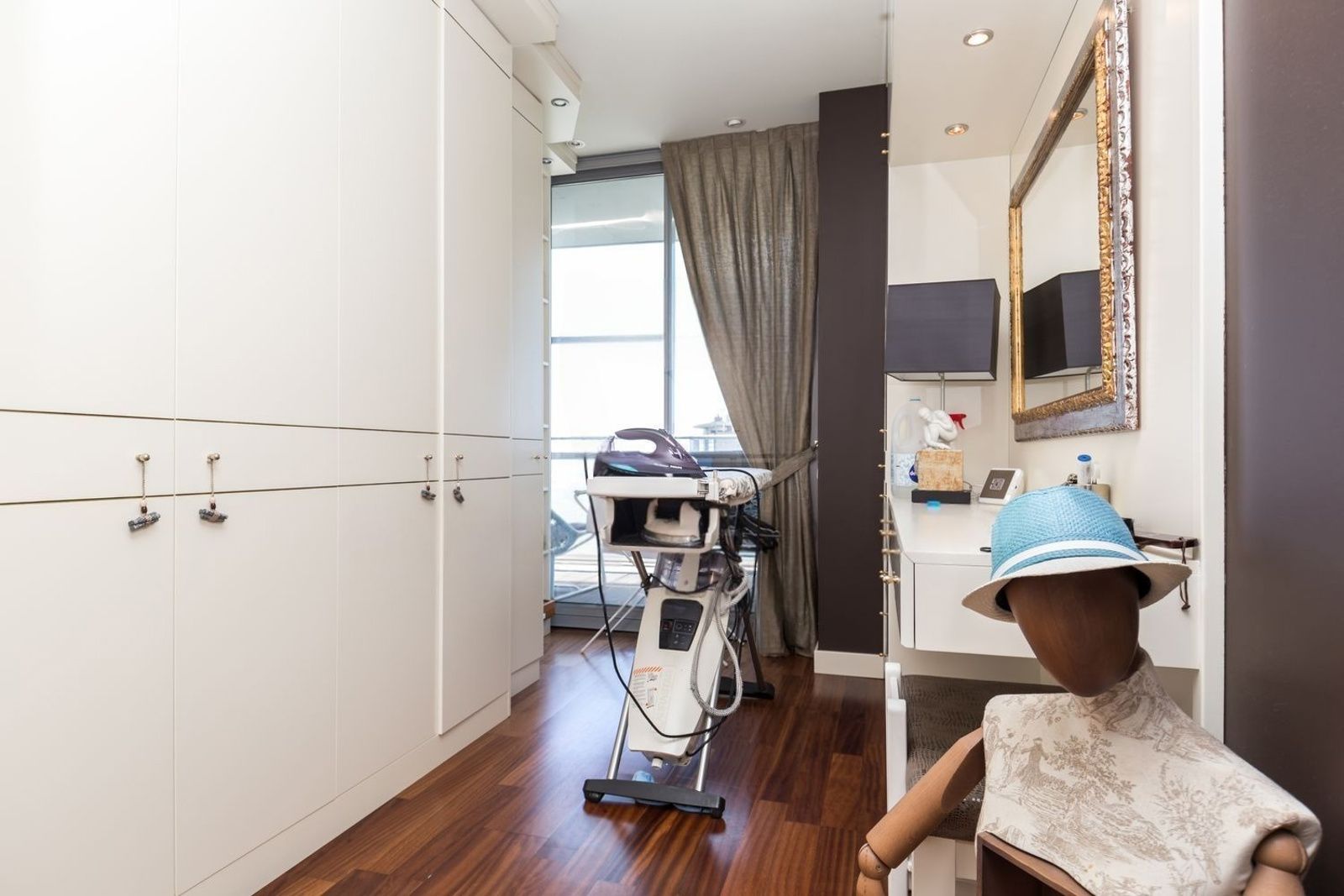 Huoneisto Barcelona, Espanja 3 makuuhuonetta, 145 m2 No. 177351