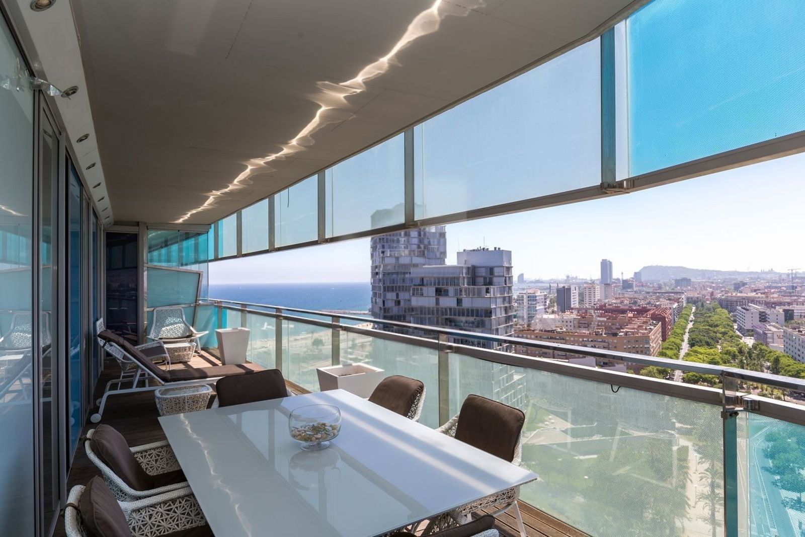 Huoneisto Barcelona, Espanja 3 makuuhuonetta, 145 m2 No. 177351