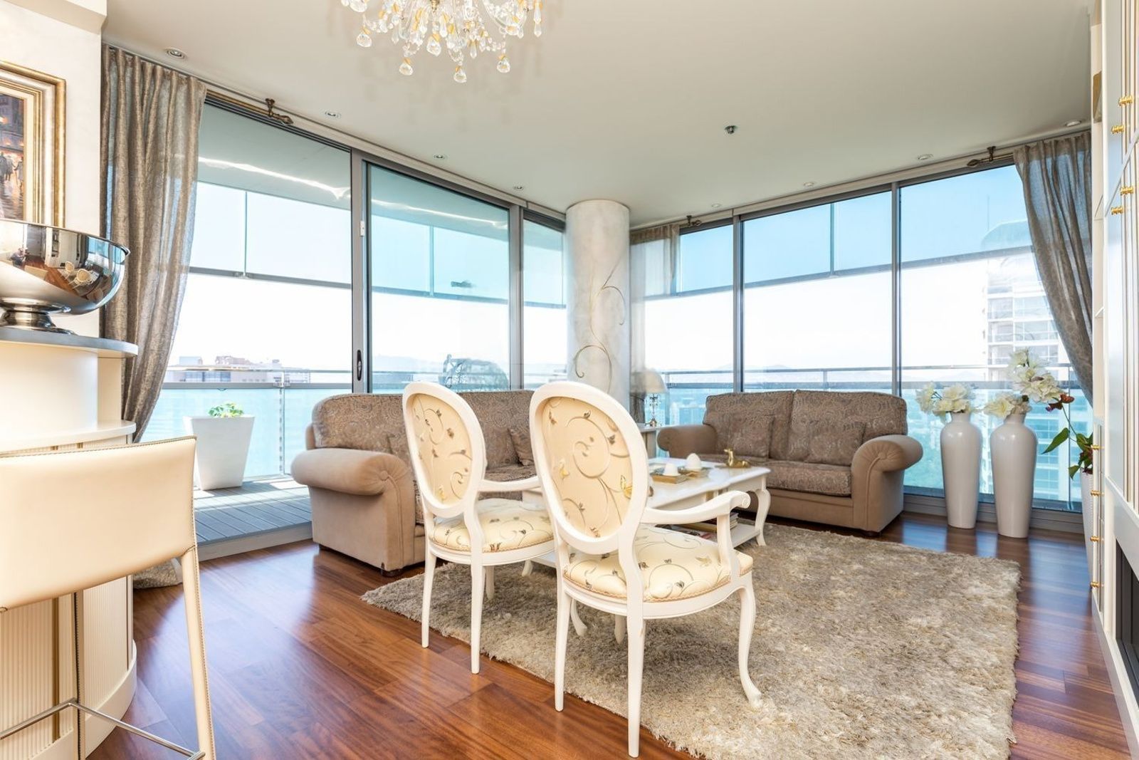 Huoneisto Barcelona, Espanja 3 makuuhuonetta, 145 m2 No. 177351