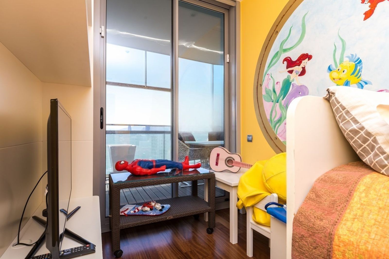 Huoneisto Barcelona, Espanja 3 makuuhuonetta, 145 m2 No. 177351
