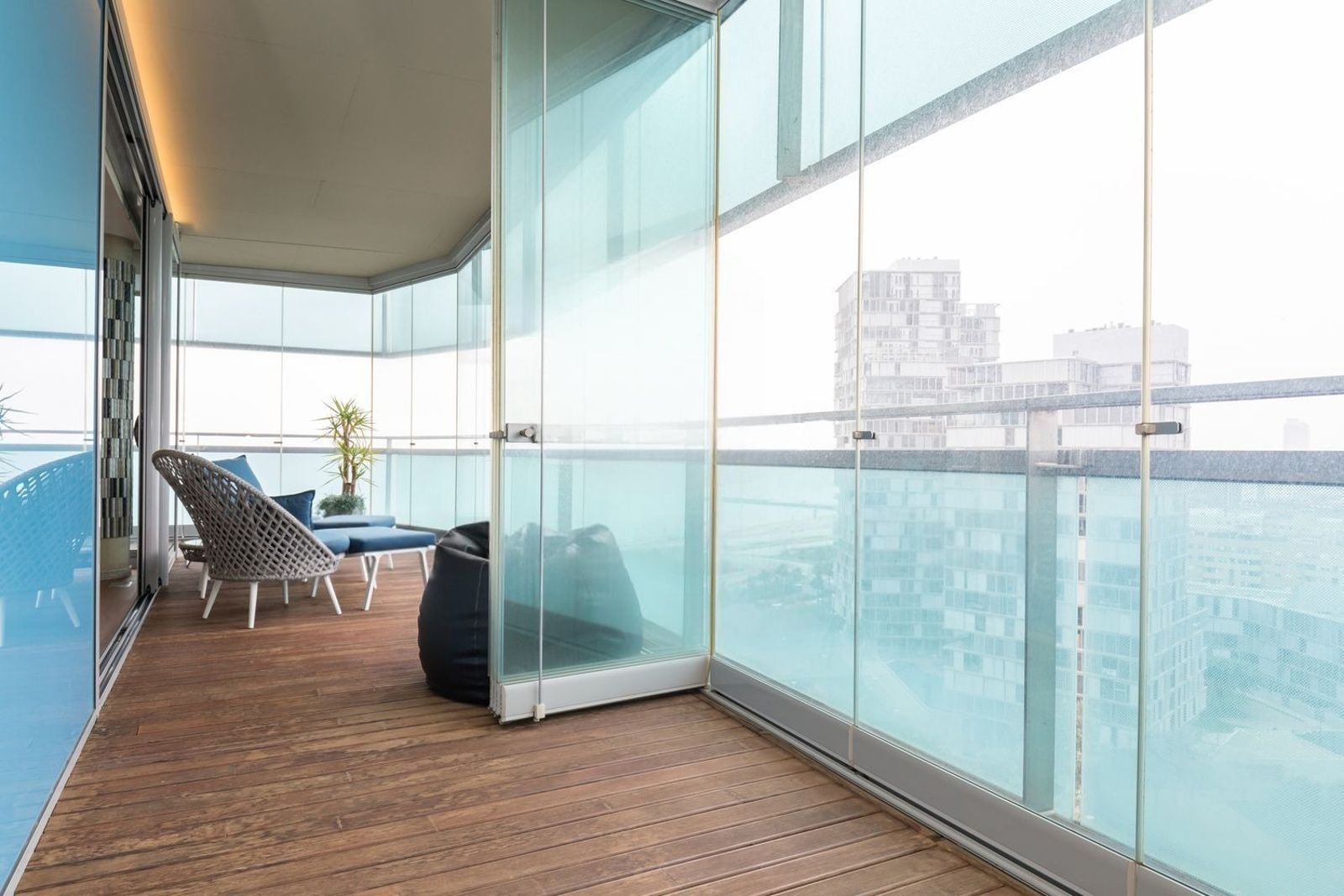 Dzīvoklis Barcelona, Spānijā 1 istaba, 133 m2 Nr. 177352