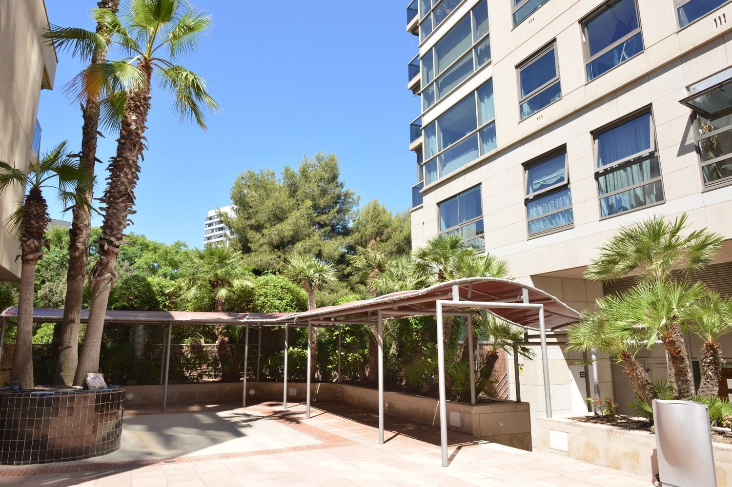 Apartment à Barcelona, Espagne 4 chambres, 141 m2 No. 177355