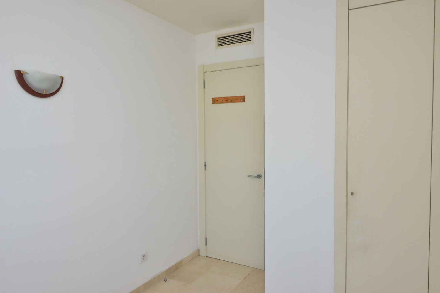 Apartment à Barcelona, Espagne 4 chambres, 141 m2 No. 177355