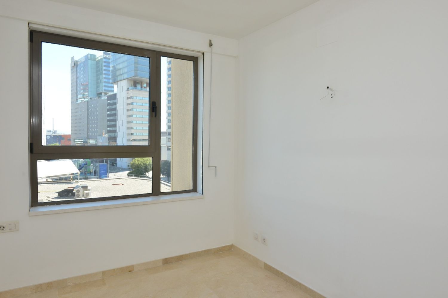 Apartment à Barcelona, Espagne 4 chambres, 141 m2 No. 177355