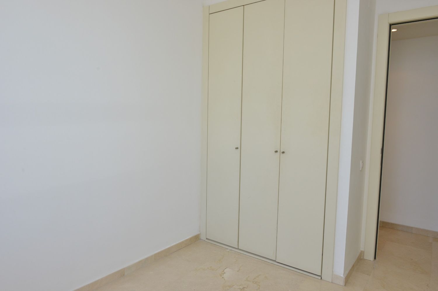 Apartment à Barcelona, Espagne 4 chambres, 141 m2 No. 177355
