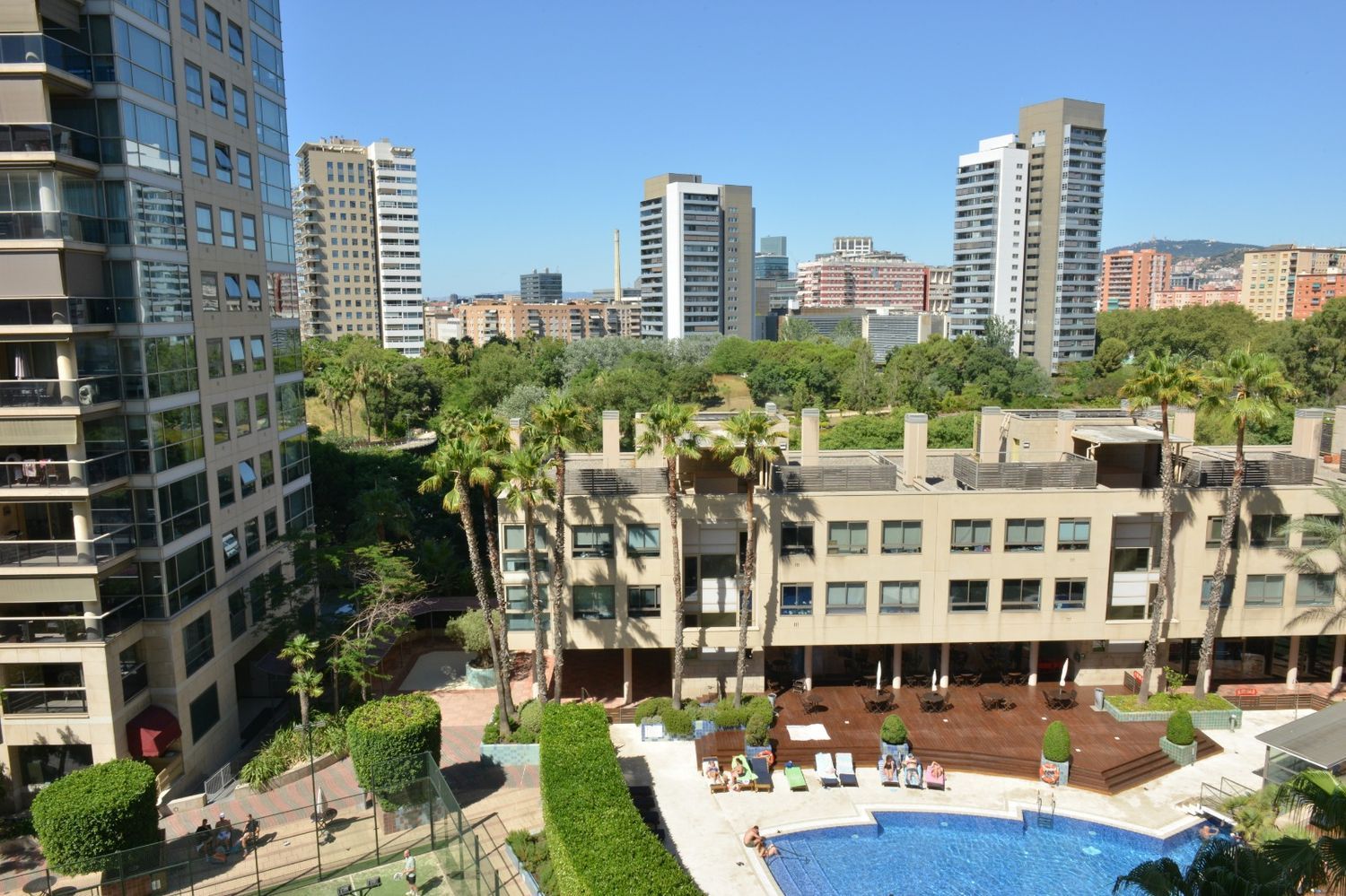 Apartment à Barcelona, Espagne 4 chambres, 141 m2 No. 177355