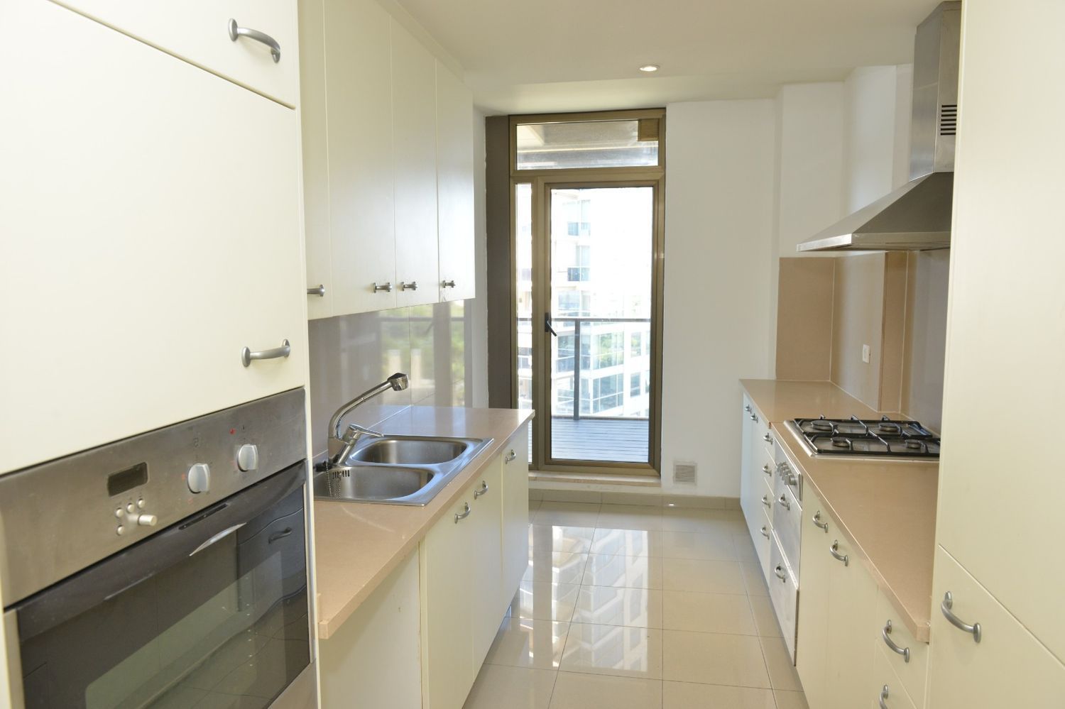 Apartment à Barcelona, Espagne 4 chambres, 141 m2 No. 177355