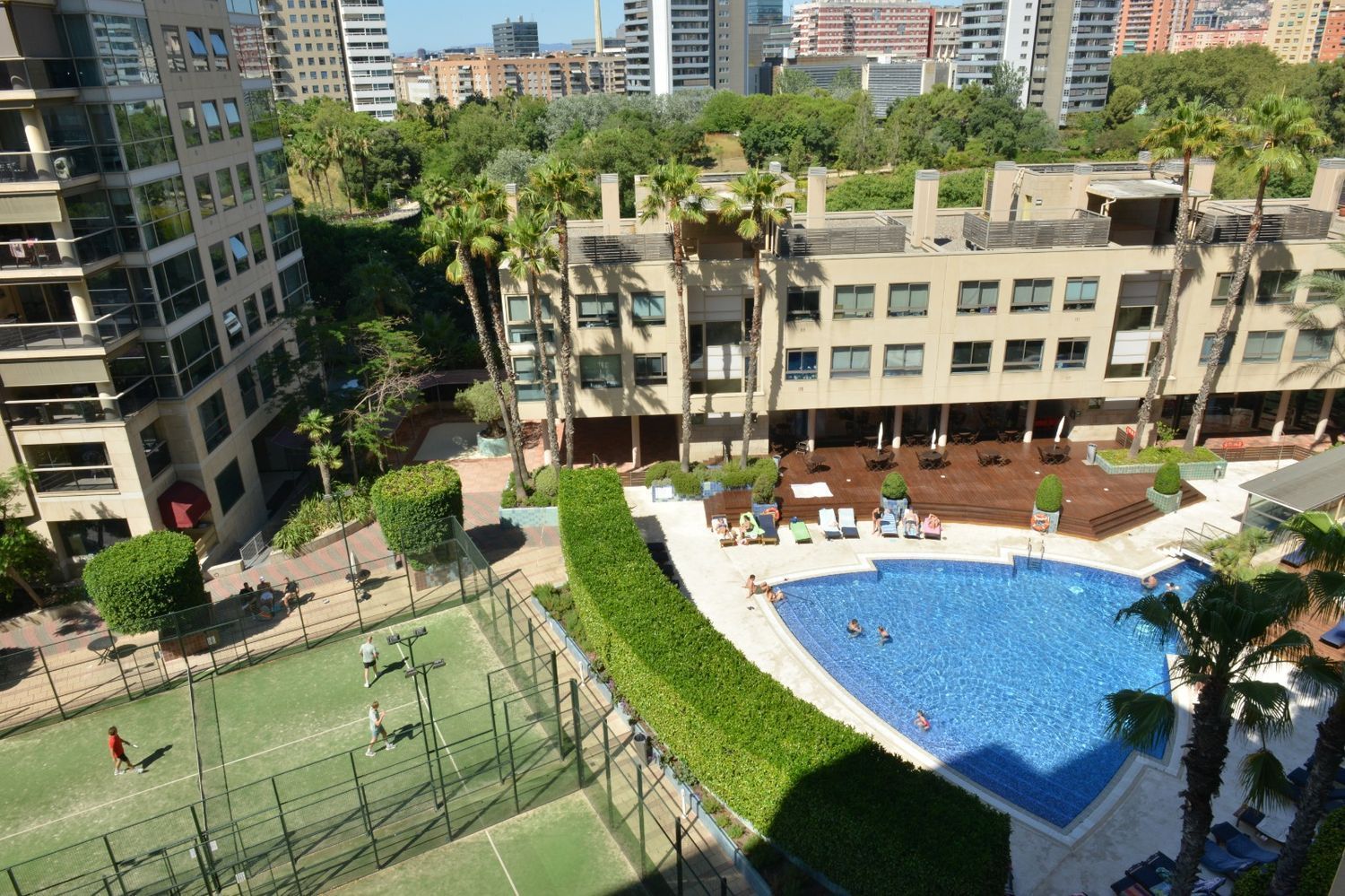 Apartment à Barcelona, Espagne 4 chambres, 141 m2 No. 177355