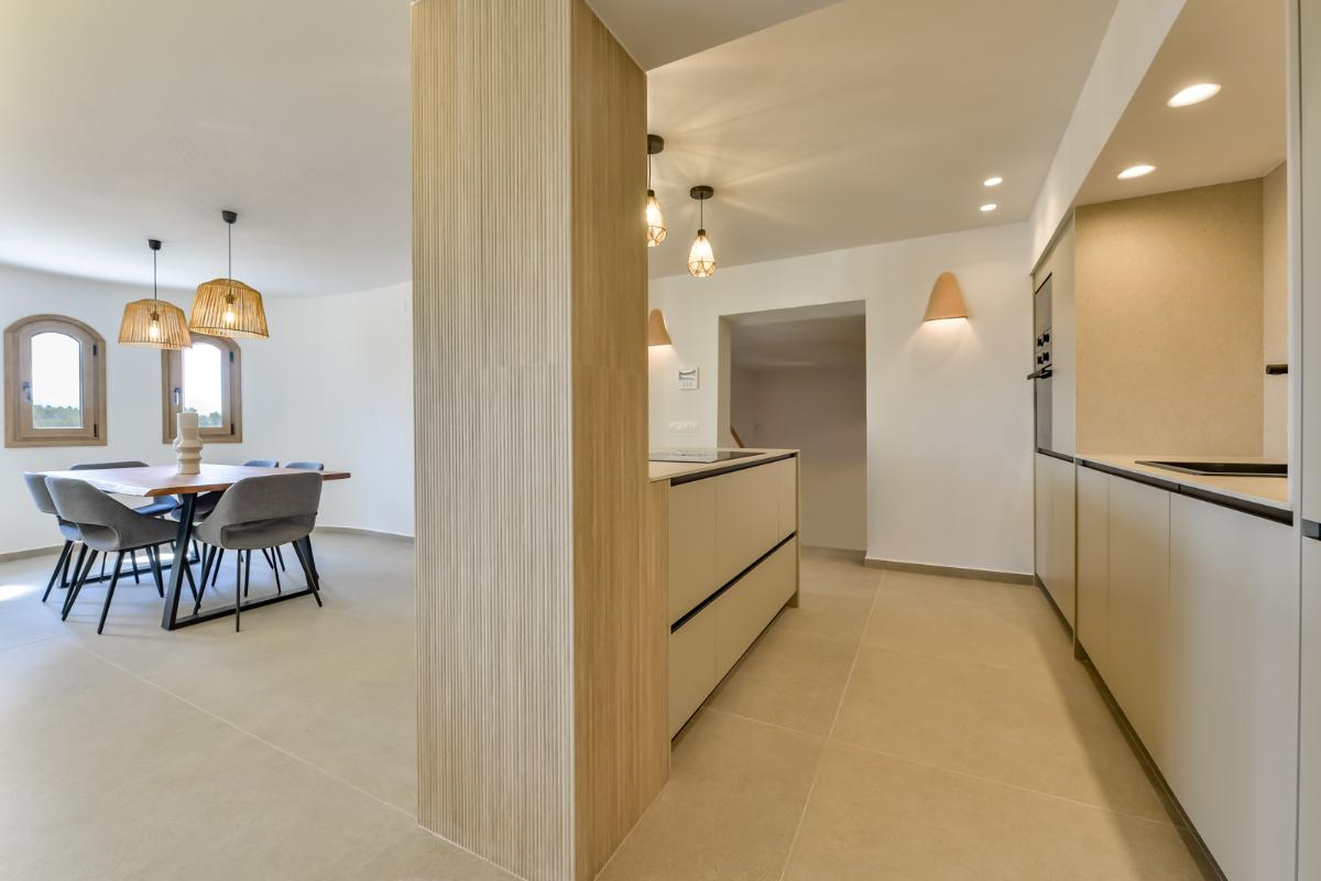 Villa i Altea, Alicante, Spanien 5 sovrum, 273 kvm. Nr. 148939