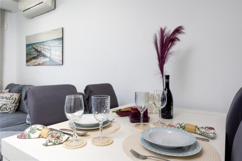 Apartament w Torrevieja, Alicante, Hiszpania 2 sypialnie, 64 mkw. nr 184267