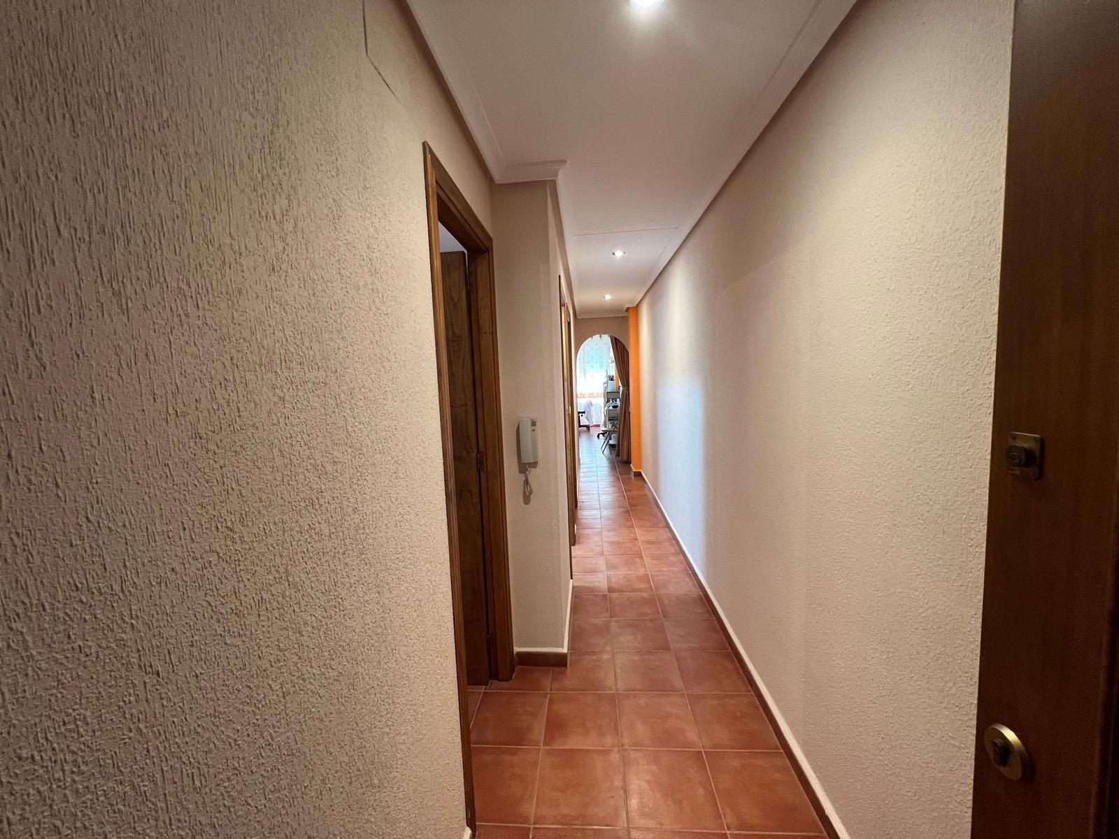 Apartment à Torrevieja, Alicante, Espagne 2 chambres, 67 m2 No. 184316