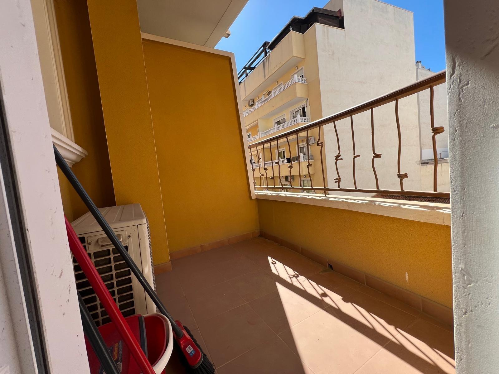 Apartment à Torrevieja, Alicante, Espagne 2 chambres, 67 m2 No. 184316