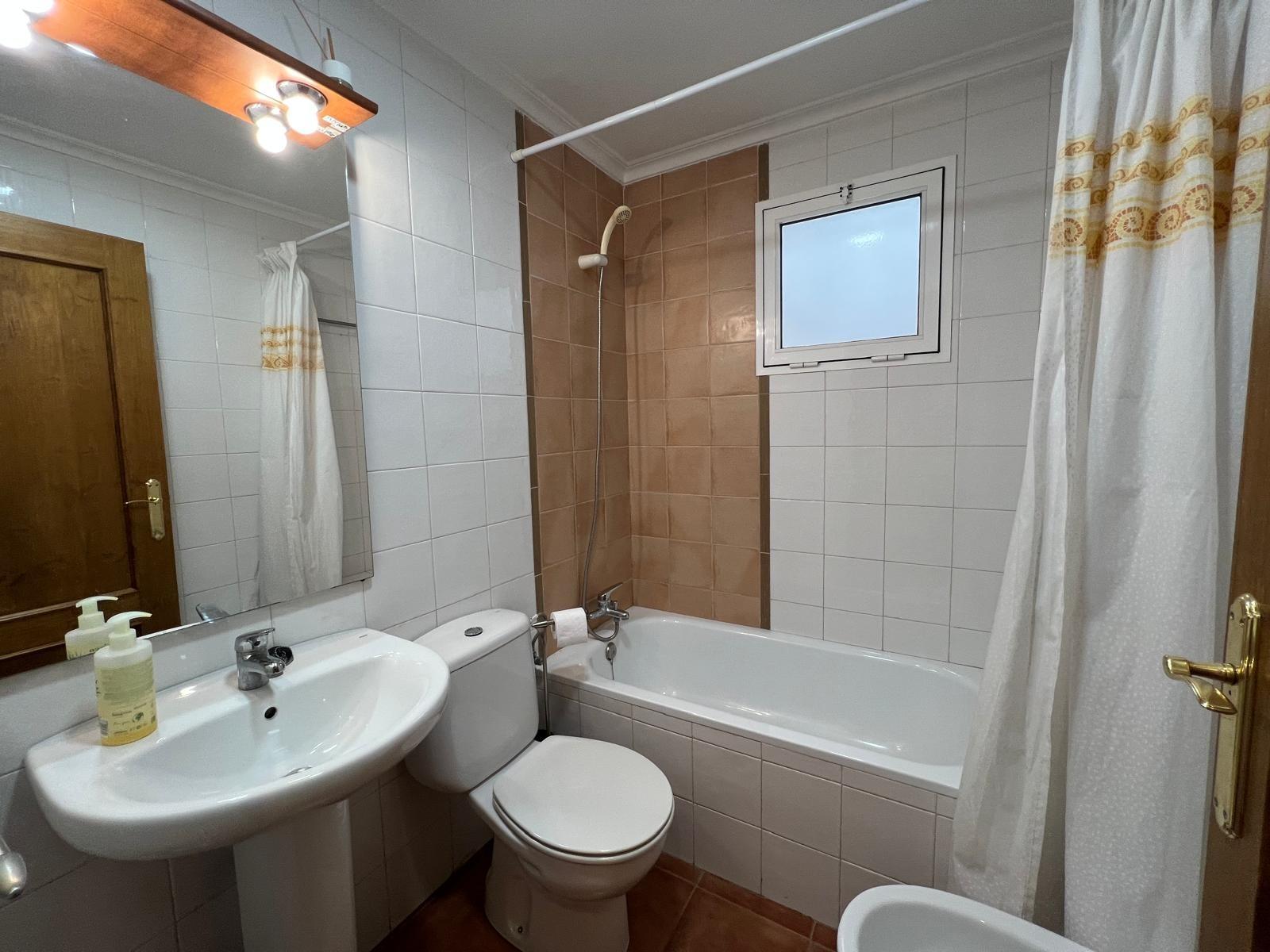 Apartment à Torrevieja, Alicante, Espagne 2 chambres, 67 m2 No. 184316
