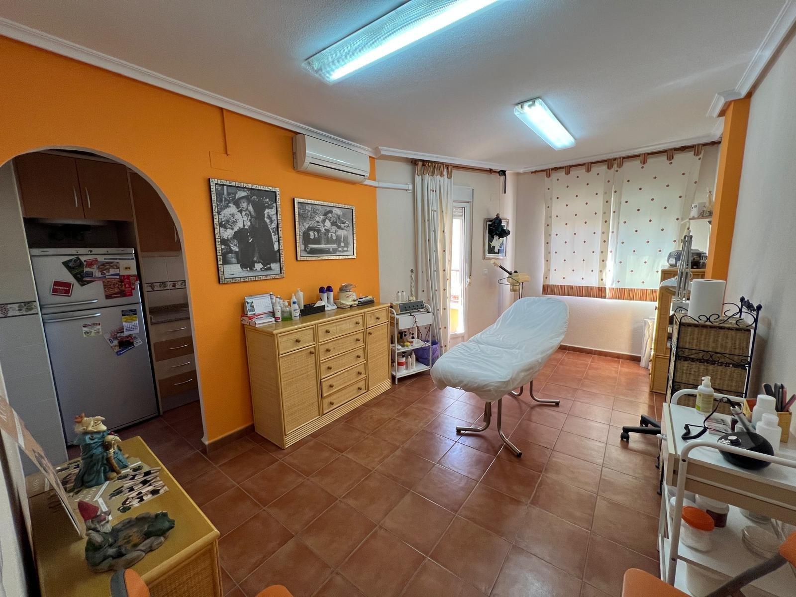 Apartment à Torrevieja, Alicante, Espagne 2 chambres, 67 m2 No. 184316