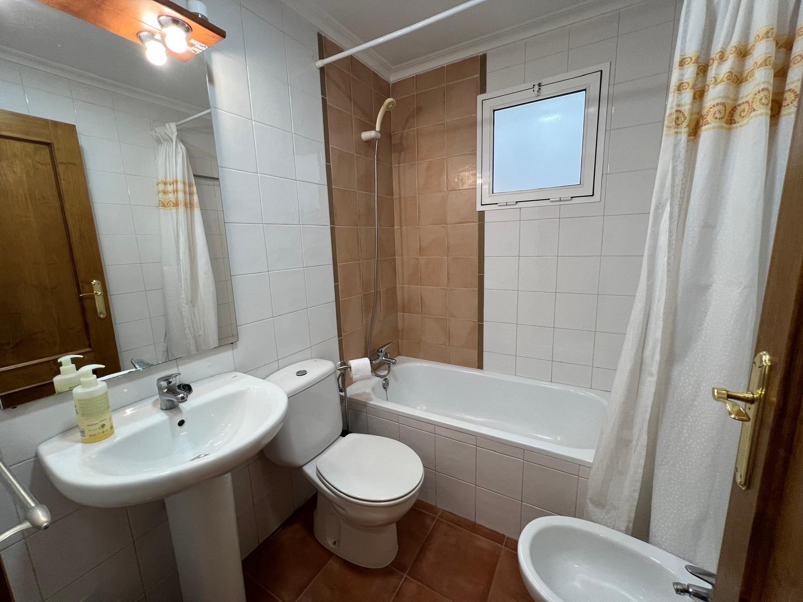 Apartment à Torrevieja, Alicante, Espagne 2 chambres, 67 m2 No. 184316