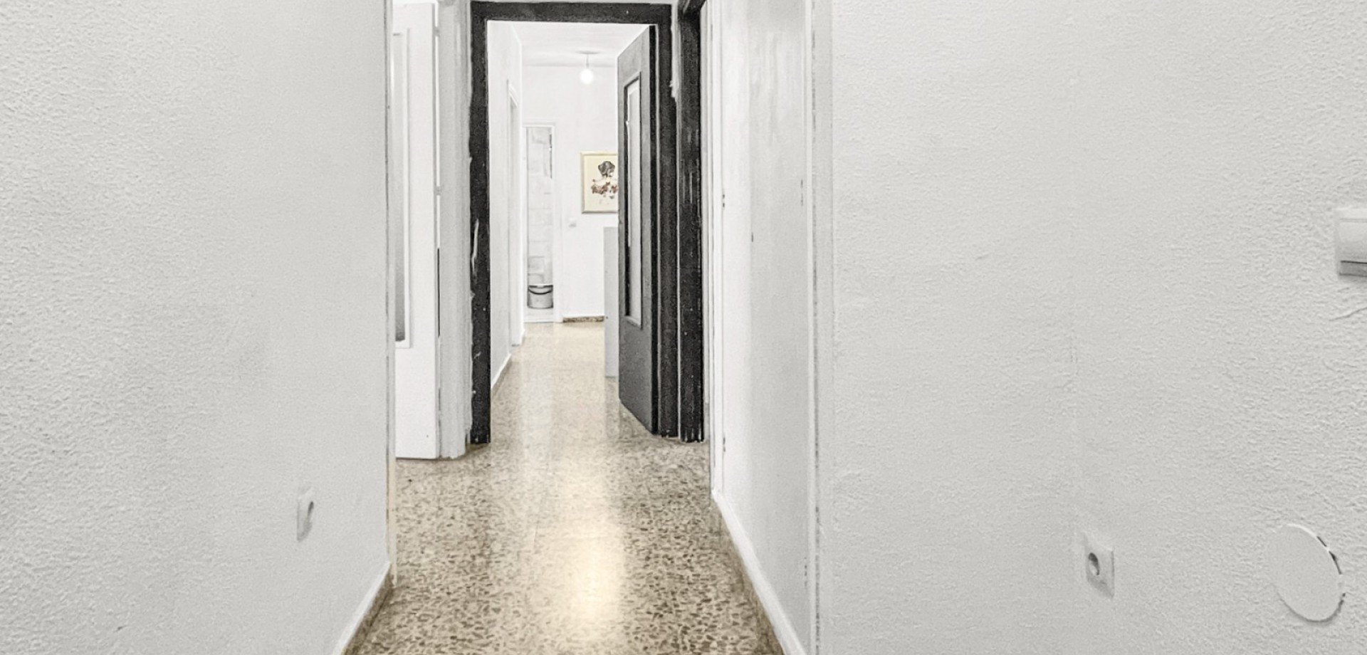 Appartamento a Guardamar del Segura, Alicante, Spagna 4 camere da letto, 137 mq. N° 189488