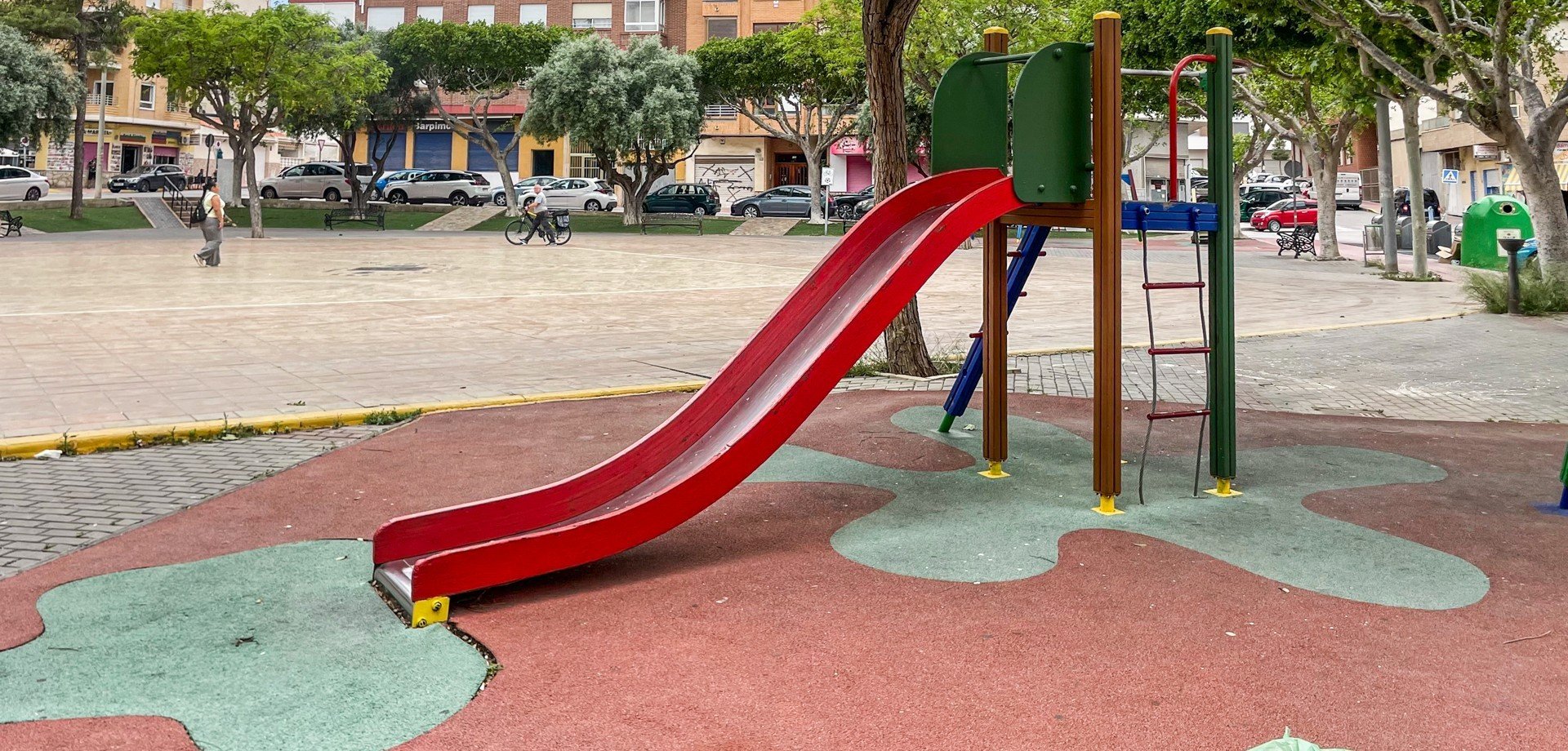 Appartamento a Guardamar del Segura, Alicante, Spagna 4 camere da letto, 137 mq. N° 189488
