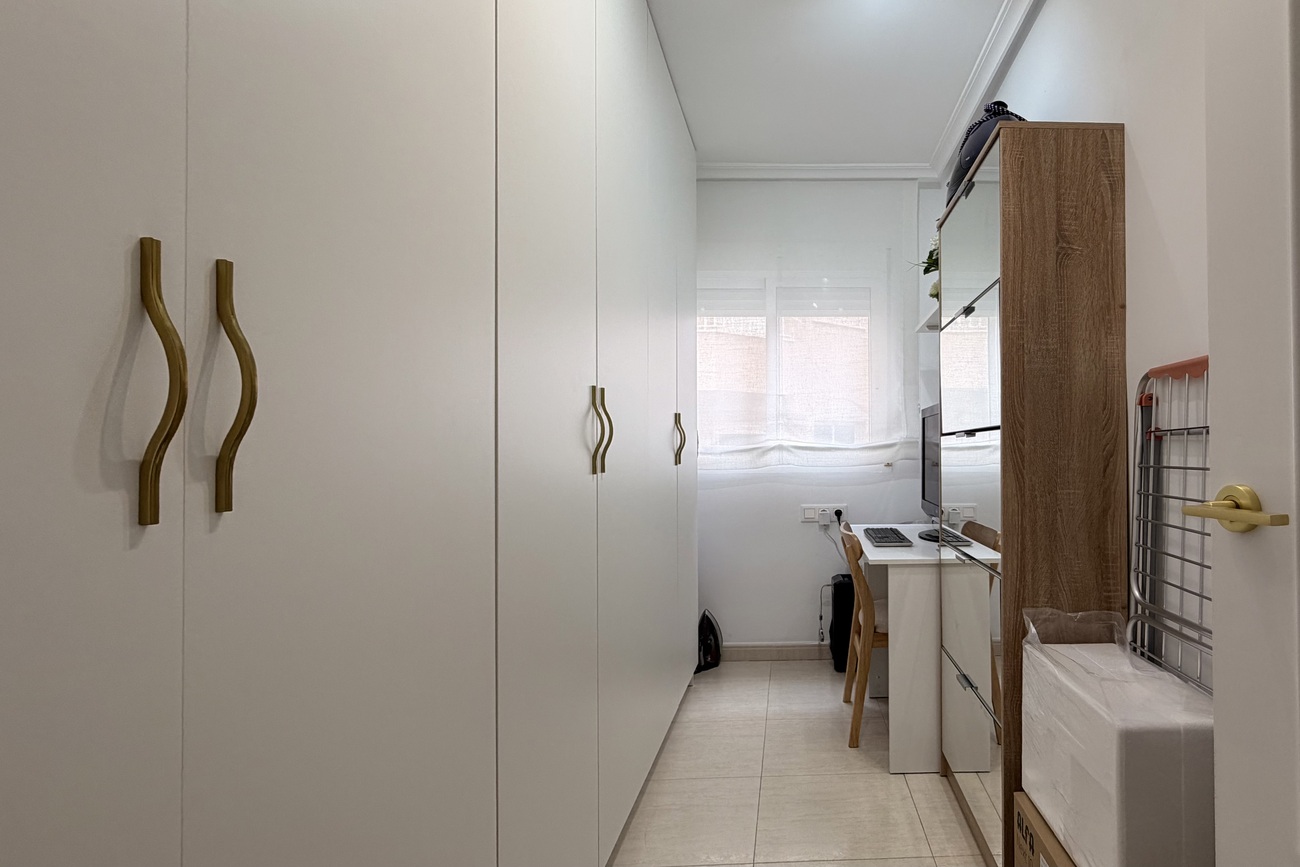 Appartamento a Torrevieja, Alicante, Spagna 3 camere da letto, 84 mq. N° 184439