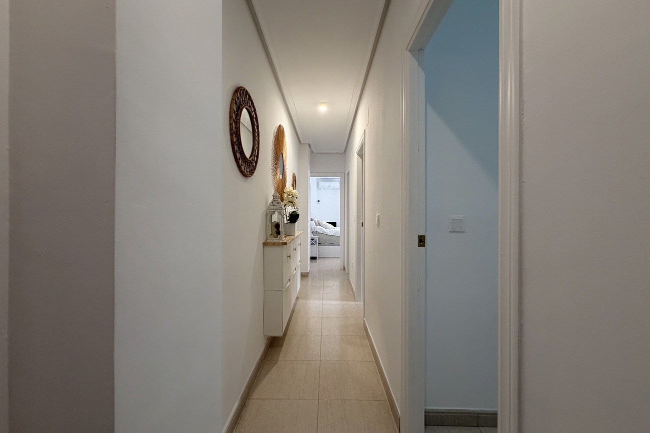 Appartamento a Torrevieja, Alicante, Spagna 3 camere da letto, 84 mq. N° 184439