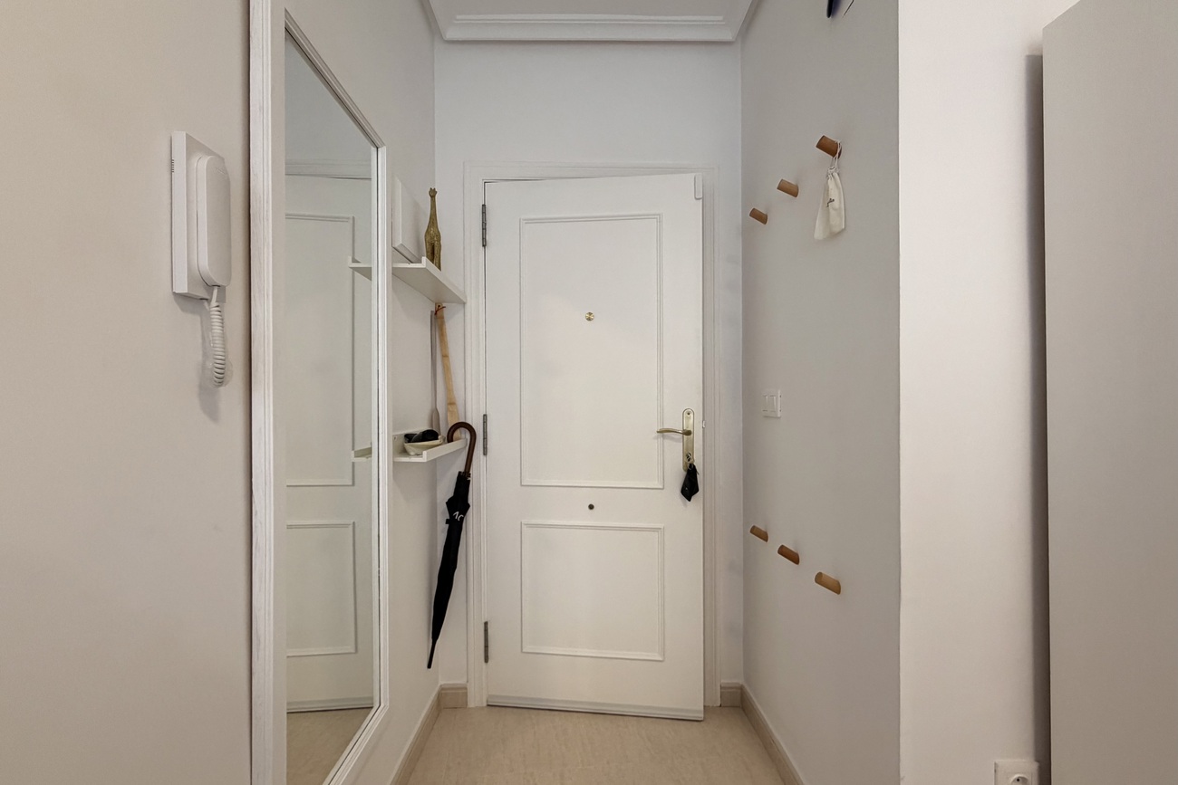 Appartamento a Torrevieja, Alicante, Spagna 3 camere da letto, 84 mq. N° 184439