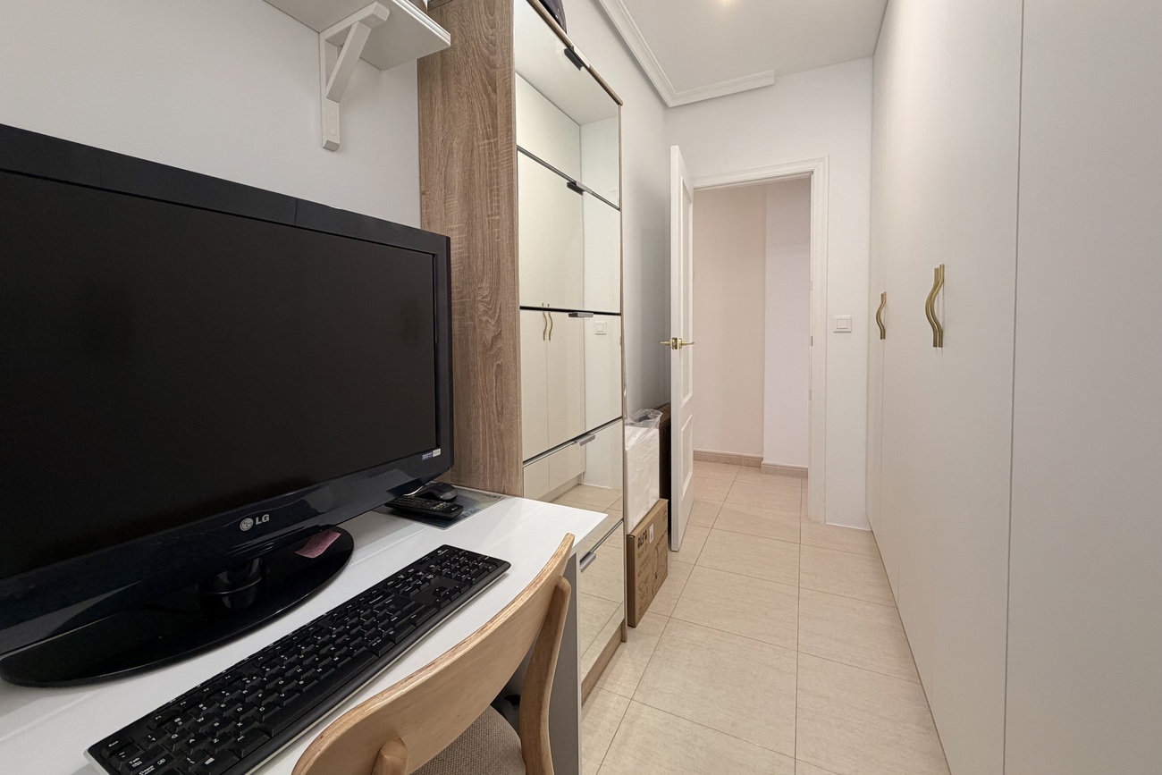 Appartamento a Torrevieja, Alicante, Spagna 3 camere da letto, 84 mq. N° 184439