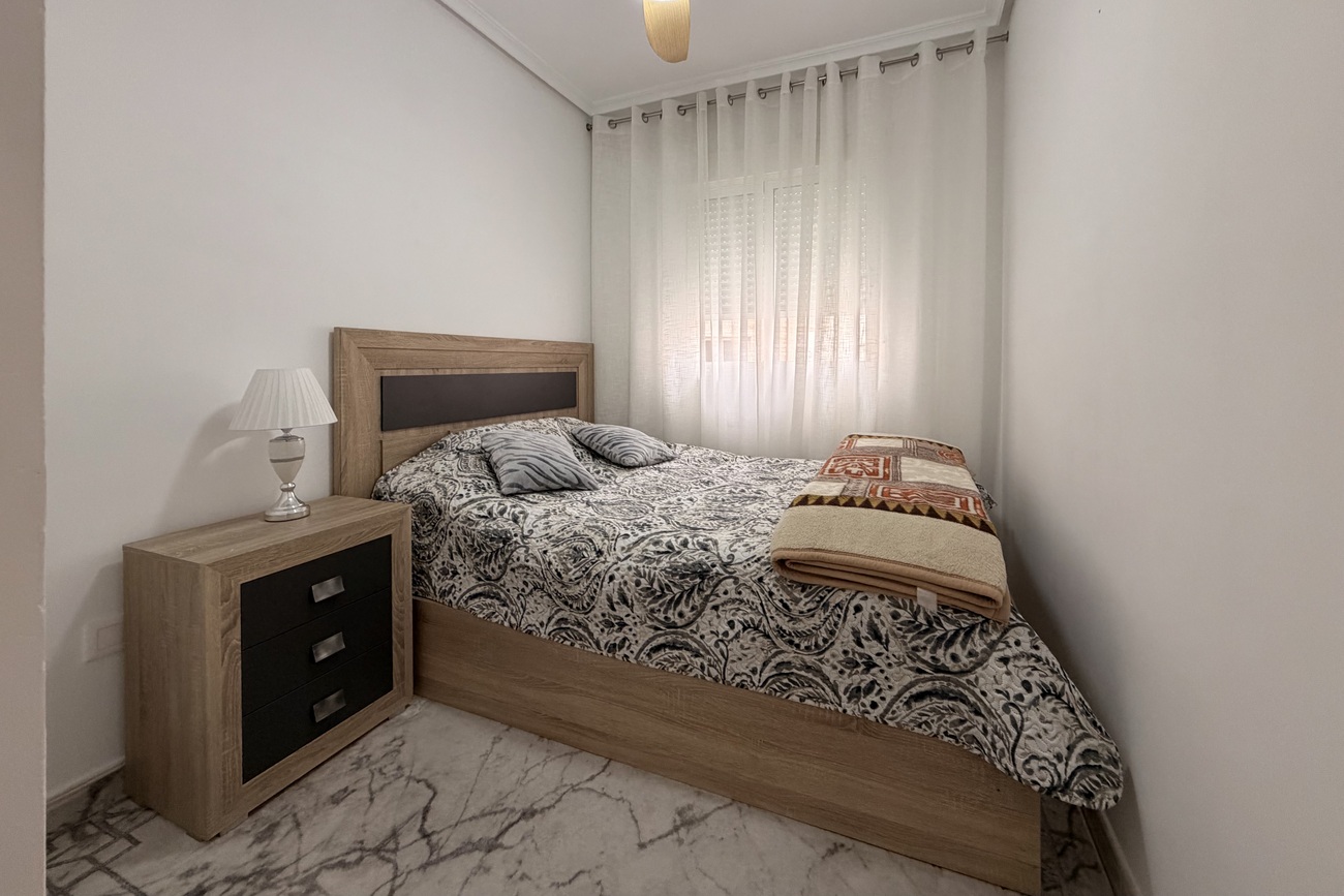 Appartamento a Torrevieja, Alicante, Spagna 3 camere da letto, 84 mq. N° 184439