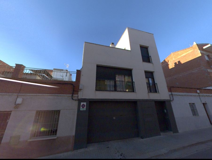 Hus i Sabadell, Barcelona, Spanien 4 sovrum, 249 kvm. Nr. 167741