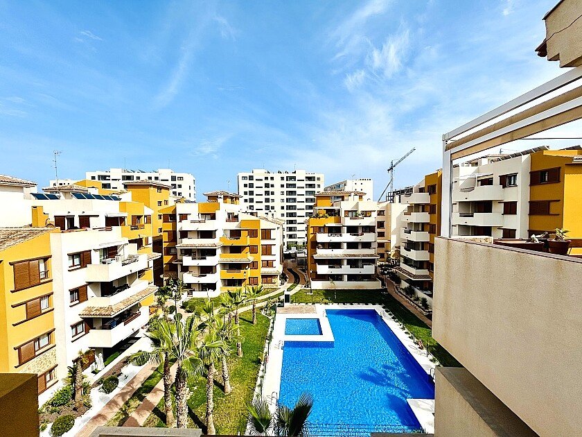 Ático en Punta Prima, Alicante, España 2 dormitorios, 85 m2 No. 104313
