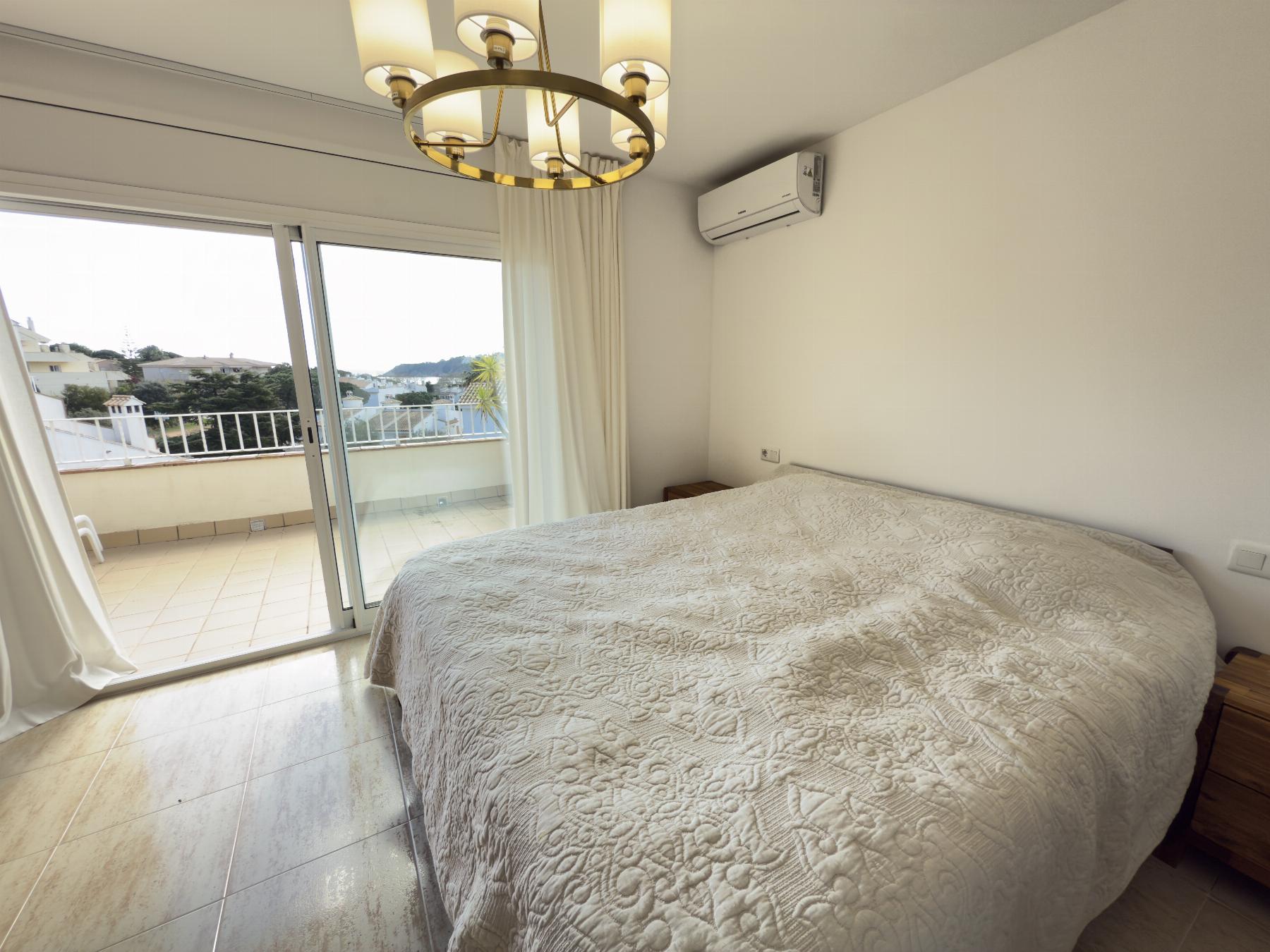 Talo S'Agaro, Girona, Espanja 3 makuuhuonetta, 159 m2 No. 148386