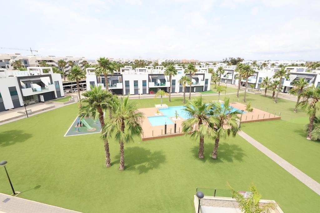 Bungalo Guardamar del Segura, Alicante, Spānijā 2 istabas, 77 m2 Nr. 189828