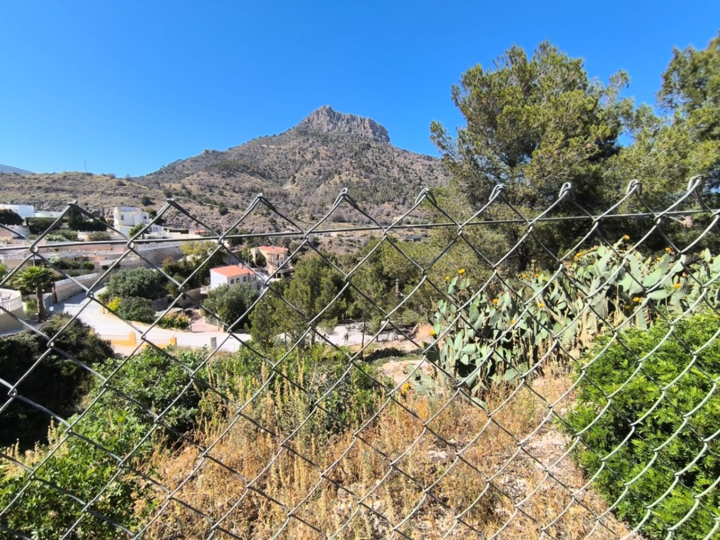 Land plot à Calpe, Alicante, Espagne 1186 m2 No. 183514