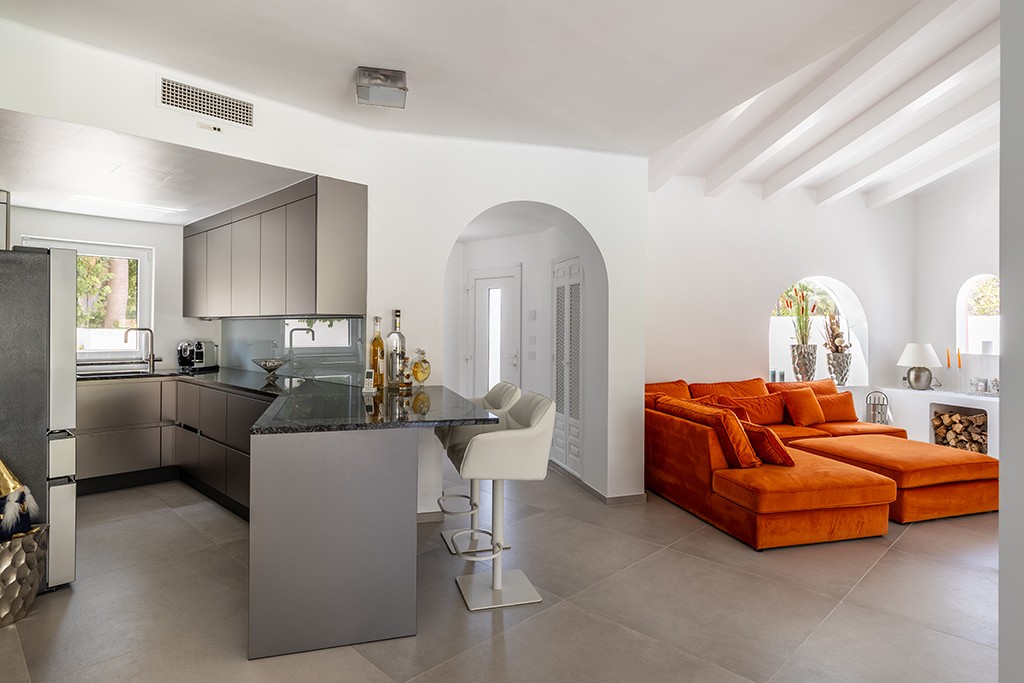 Villa in Santa Ponsa, Mallorca, Spain 3 bedrooms, 200 sq.m. No. 148162