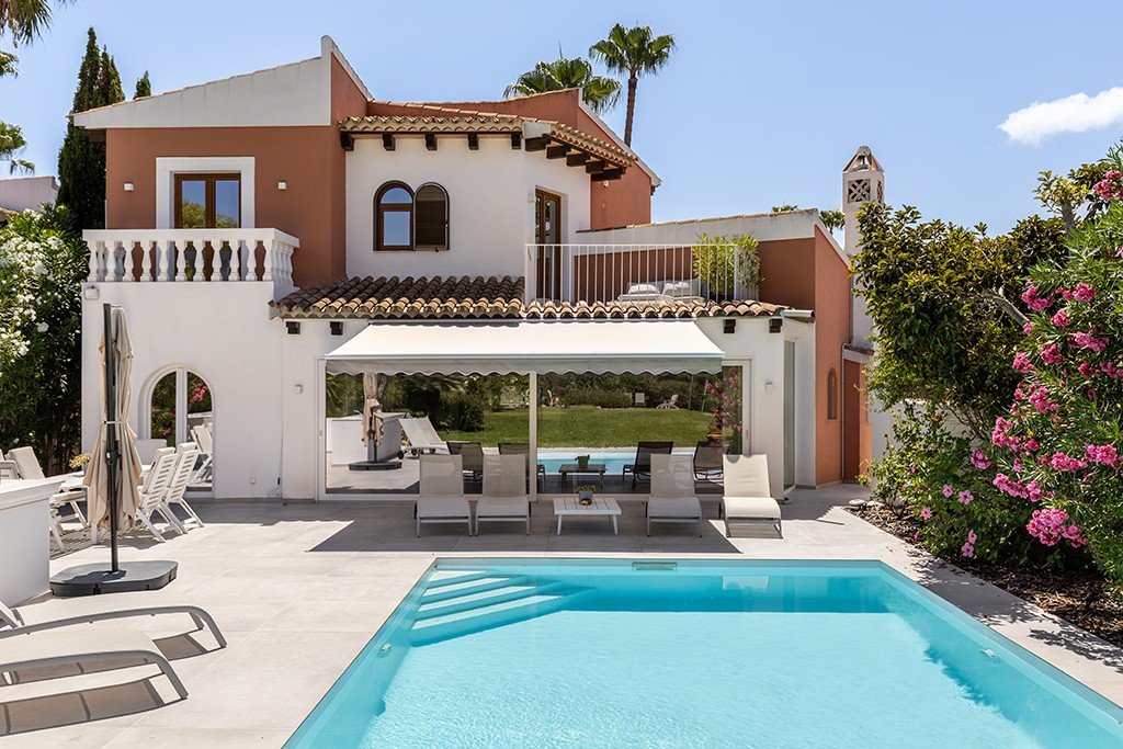 Villa in Santa Ponsa, Mallorca, Spain 3 bedrooms, 200 sq.m. No. 148162