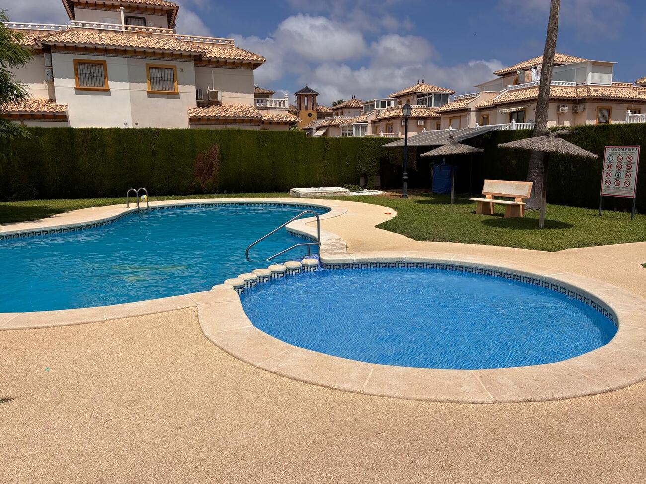 Townhouse in Alicante, Spanien 2 Schlafzimmer, 80 m2 Nr. 193127