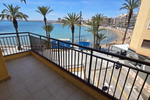 Apartment in Torrevieja, Alicante, Spain 3 bedrooms, 95 sq.m. No. 193123