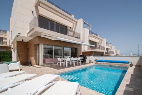 Villa en Alicante, España 5 dormitorios, 190 m2 No. 139514